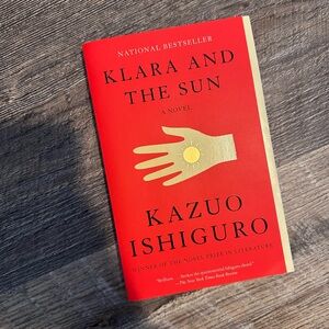 Klara and the sun book
